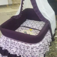 گهواره وتخت کنار تخت مادر|تخت و صندلی بچه|همدان, |دیوار