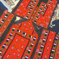 به عکس نگاه کنید