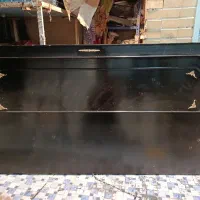 تخت دونفره چوبی بزرگ|تخت و سرویس خواب|فولادشهر, مسکن مهر فولادشهر|دیوار