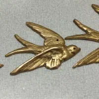 پرنده  برنزی|مجسمه، تندیس، ماکت|نیشابور, بنیاد شهید|دیوار