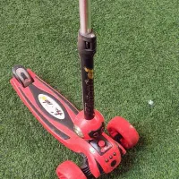 اسکوتر خارجی بسیار حرفه ای و متفاوت