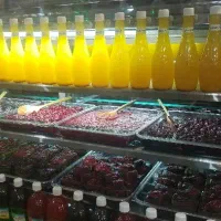 نیرو کار خانم برای کار در سبزی خرد کنی