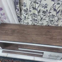 میز متحرک تلویزیون درحد نو