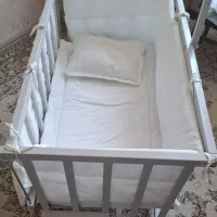 تخت نوزاد|تخت و صندلی بچه|اصفهان, شیخ اشراق|دیوار