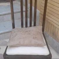 ۵ عدد صندلی محکم و تازه رنگ با پشتی و کفی محکم