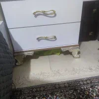 تخت و کمد دراور و یک عدد پاتختی|تخت و سرویس خواب|بیرجند, |دیوار