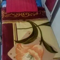 تخت خواب و میز تحریر