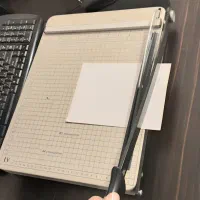 کاتر کاغذ A4