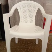 صندلی پلاستیکی