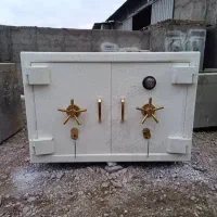 گاوصندوقhduj662 زیرویترینی