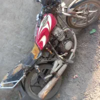 موتور ۱۲۵ پیشرو . یک عدد باطری ماشین ۶۰ آمپر