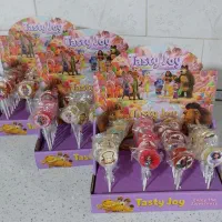 آبنبات چوبی و کاراملی