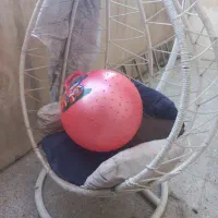 تاب فلزی و توپ ورزشی