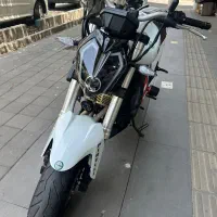 بنلی دوسیلندر۳۰۰