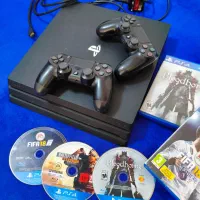 ps4 pro دو دسته اورجینال و سه دیسک،کپی خور هم میشه