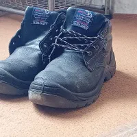 کفش ایمنی سایز۴۱|کیف، کفش، کمربند|دورود, |دیوار