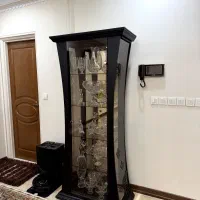 بوفه کریستال کلاسیک مشکی بسیار شیک و سالم|بوفه، ویترین، کنسول|تهران, مدائن|دیوار