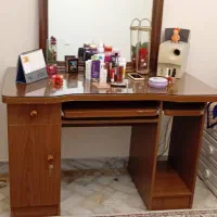 میز تحریر و کامپیوتر ، بدون آیینه روش
