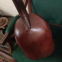 تار قدیمی نیاز به تعمیردارد