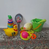 تعدادی اسباب بازی در حد نو در شاندیز