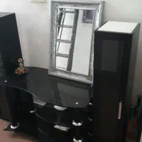 میز و دو عدد بوفه