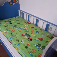 فروش تخت کودک سالم همراه با تشک|تخت و صندلی بچه|مشگین شهر, |دیوار