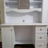 میز تحریر در حد نو