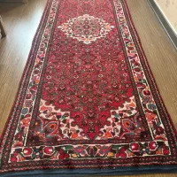 فرش کناره دستبافت خوش رنگ سالم و بدون پارگی