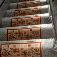 گلیم راهرو۲۵عددپله۶عدد پاگرد