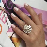 استخدام فوری دستیار ناخن