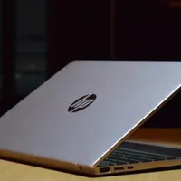 لپ تاپ مدل hp کاملا سالم روان زیر قیمت اصلی