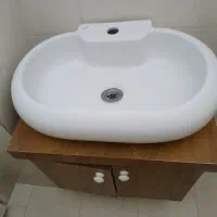 روشویی کابین دار ضدآب باآینه