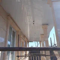 نجاری ساختمان(اجرای سقف کاذب رابتیس ناودانی)