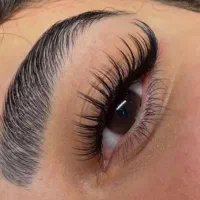 کاشت مژه با ماندگاری بالا