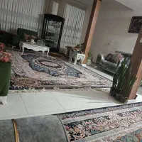 فرش فرهی درحد نو یکسال گارانتی داره