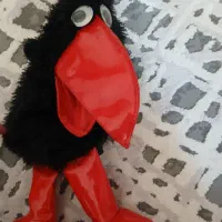عروسک دستی کلاغ