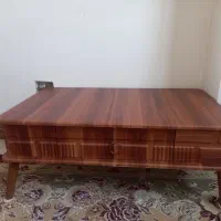 میز جلو مبلی،تلوزیون، میز ناهار خوری