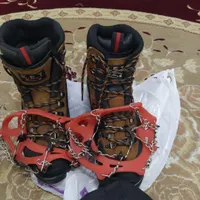 پوتین حرفه ای خارجی کوهنوردی درجه یک