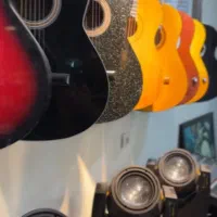 فروش گیتار های ایرانی با کیفیت بالا پیکابدار|گیتار، بیس، امپلیفایر|بندرعباس, |دیوار