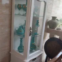 ویترین سه طبقه هالوژن دار|بوفه، ویترین، کنسول|رشت, جماران|دیوار