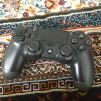 پی اس فور|کنسول، بازی ویدئویی و آنلاین|ری, علایین|دیوار