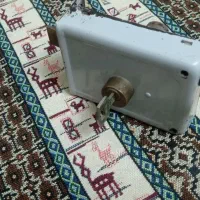 قفل درب منزل