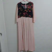 تعدادی لباس|لباس|شاهینشهر, عطار|دیوار