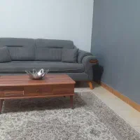 مبل به همراه جلو مبلی و سه عدد عسلی