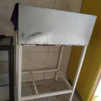 میز کار برای مرغ فروشی