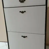 جاکفشی در داشبوردی