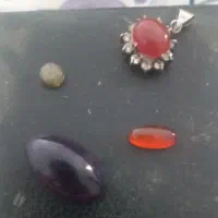 چند عدد سنگ