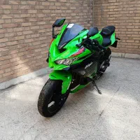 zx25r|موتورسیکلت|تهران, اکباتان|دیوار