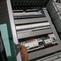 استخدام شاگرد برقکار ماهر و نیمه ماهر