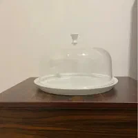 کیک خوری چینی زرین با درپوش اکرولیک